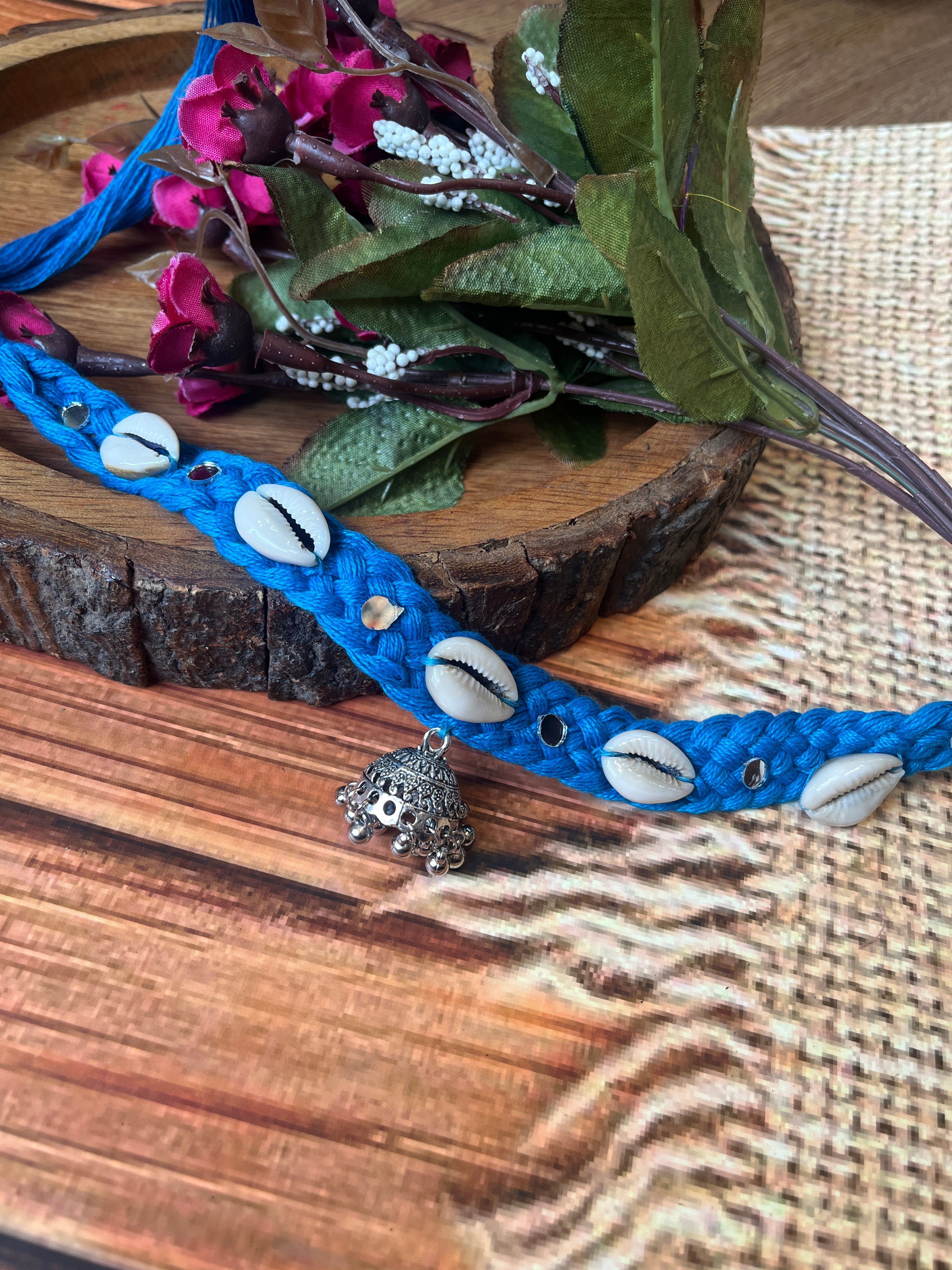 LIGHT BLUE COWRIE AND MIRROR CHOTLA CHOKAR HANDMADEAHOLIC BY MISHKA