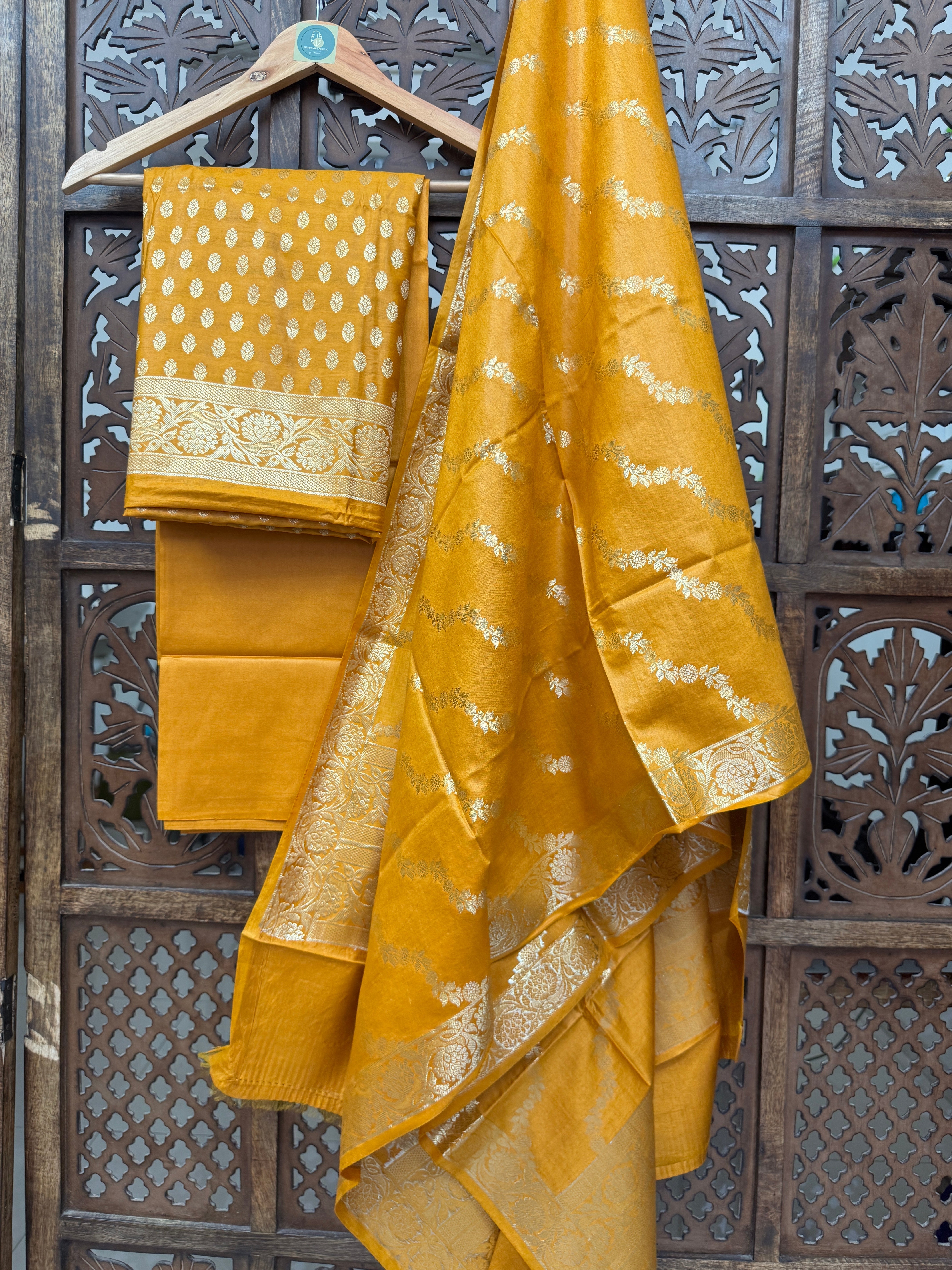 ORANGE MUNGA CHINIYA COTTON SUIT HANDMADEAHOLIC BY MISHKA