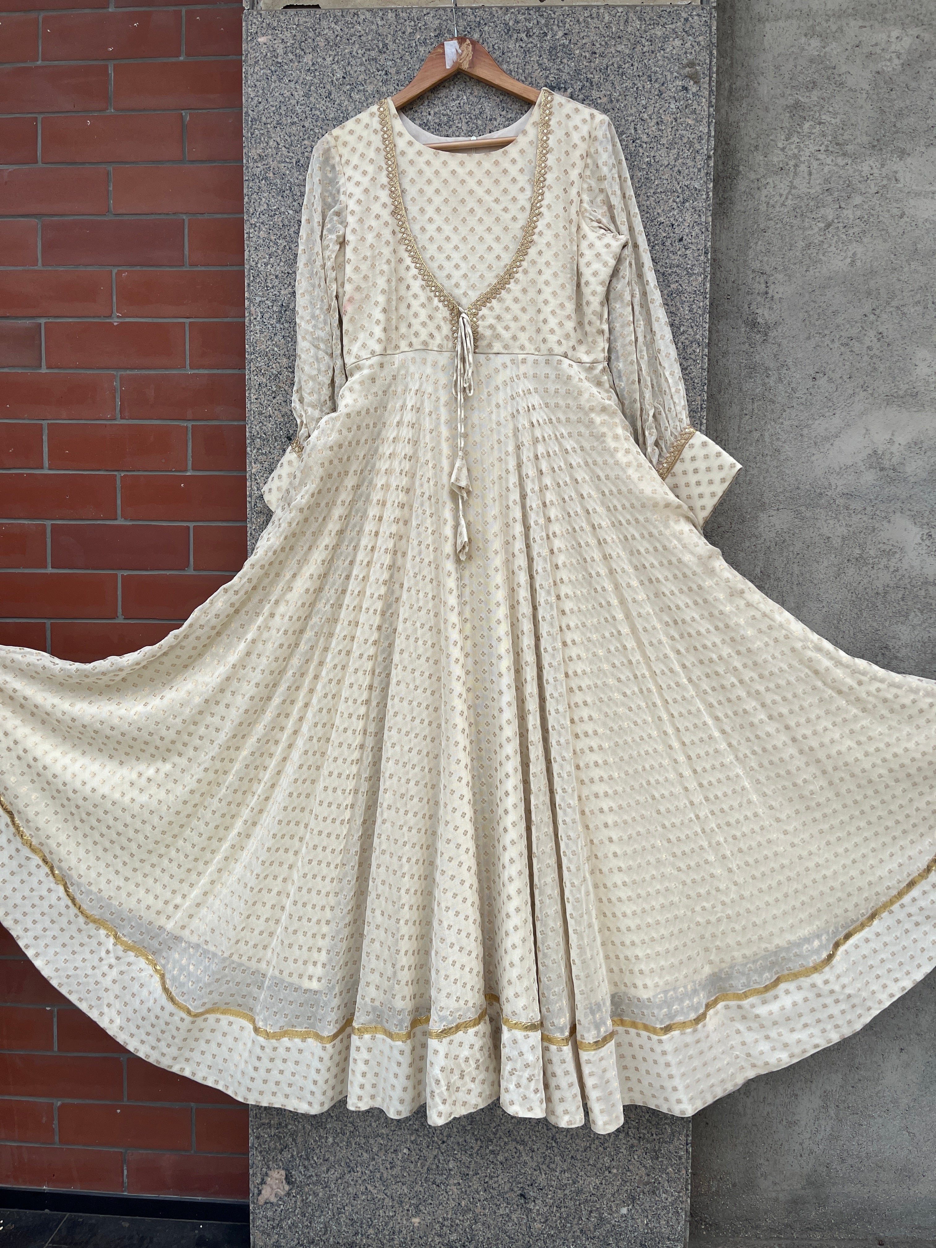 JUTE GEORGETTE OFF WHITE INDIAN WEDDING GOWN – Label Mishka