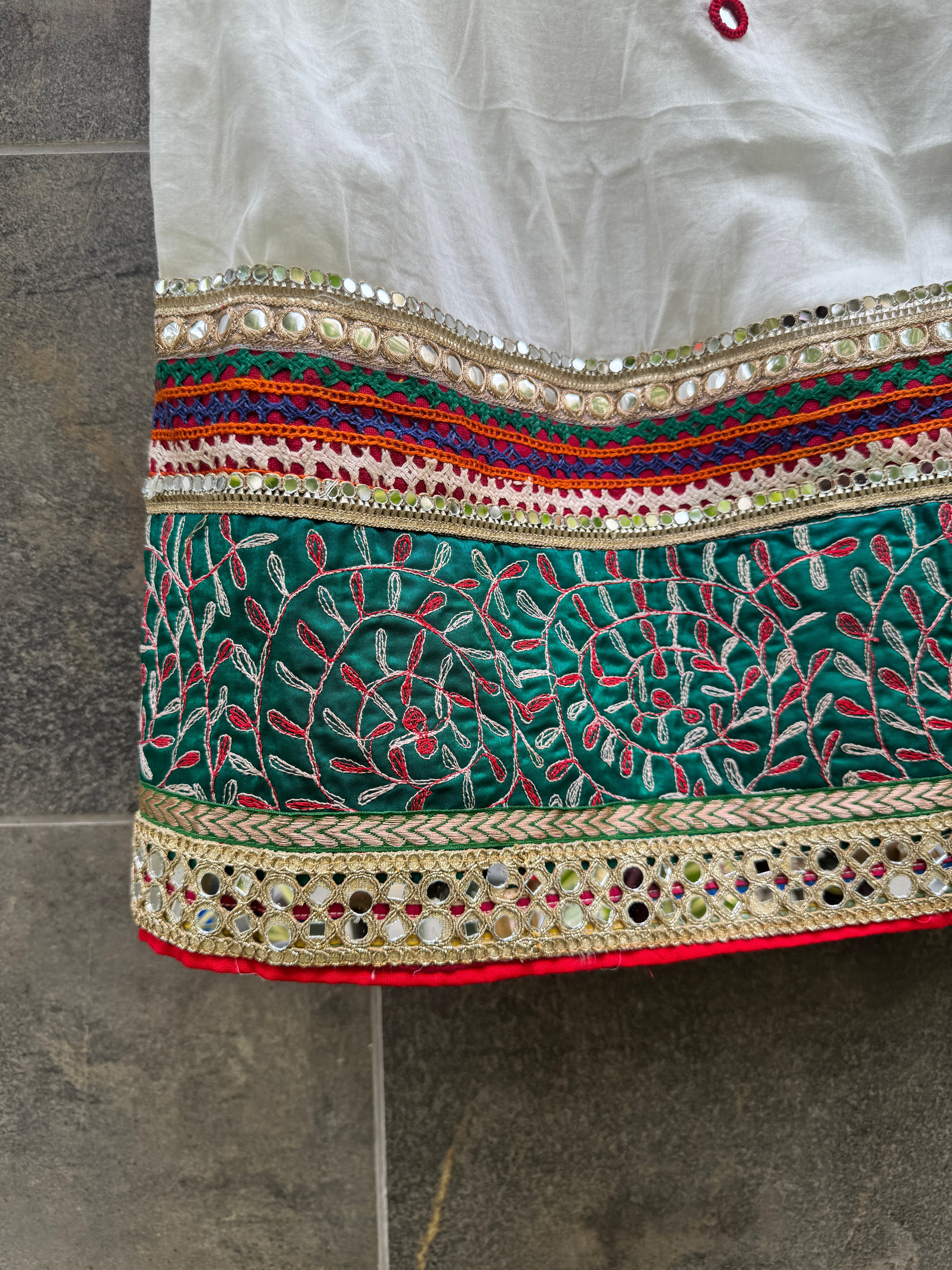 Off-White Varajana Dupatta HANDMADEAHOLIC BY MISHKA