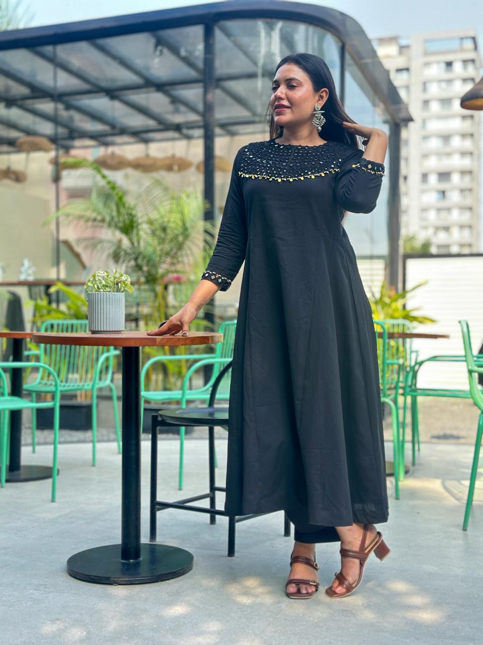 Midnight Mirror Hand-Woven Cotton Kurta & Straight Pant Set - AABHALA COLLECTION HANDMADEAHOLIC BY MISHKA