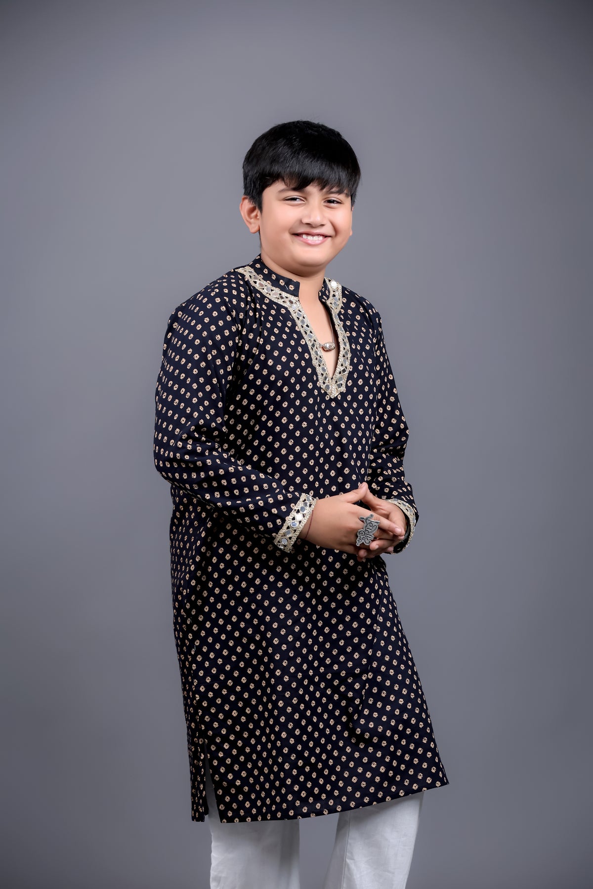 BLACK BANDHANI BOYS KURTA RAAS'26