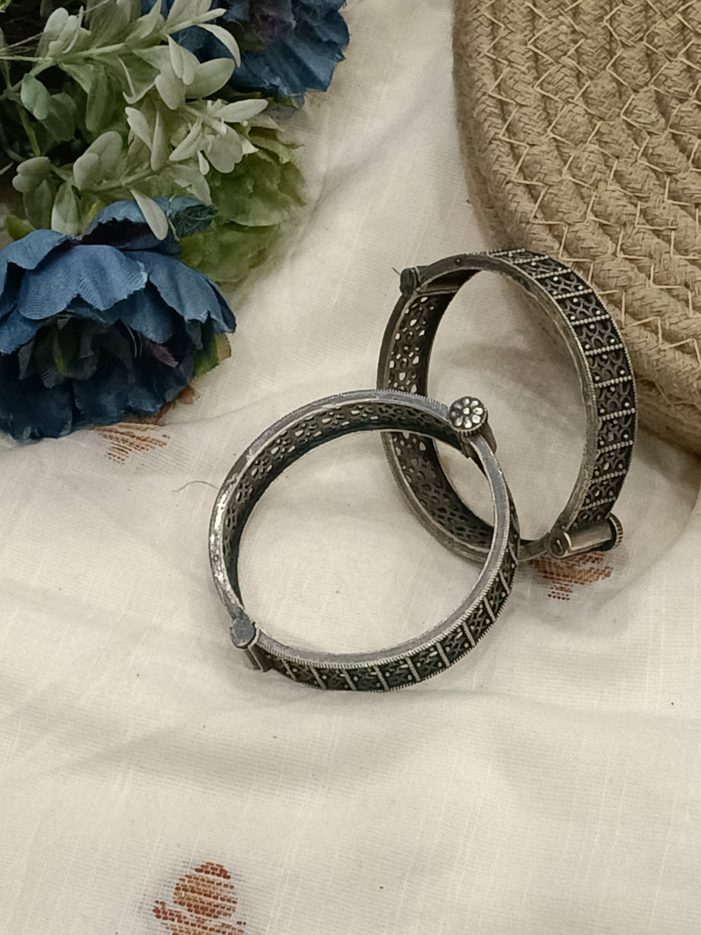 Yamuna German Silver Kada