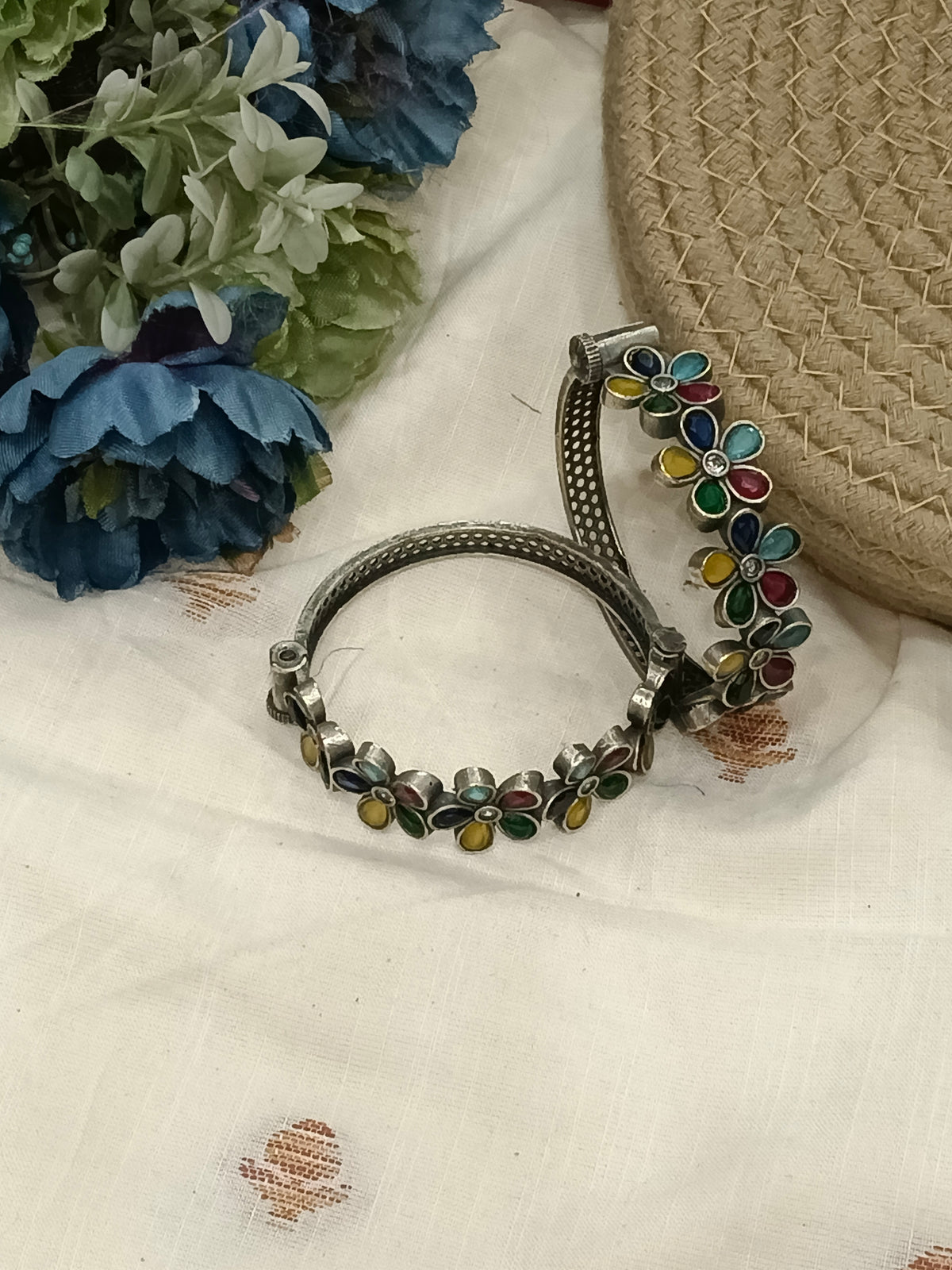 Tavisha German Silver Kada