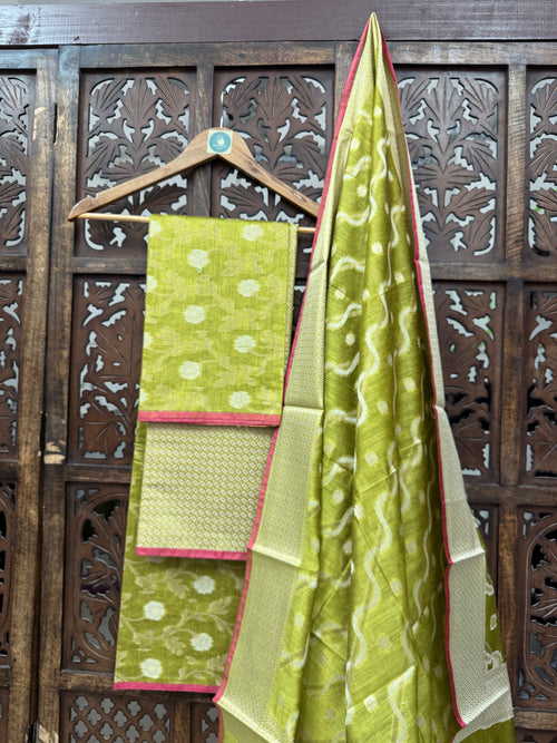 APPLE GREEN MUNGA SILK SUIT HANDMADEAHOLIC BY MISHKA