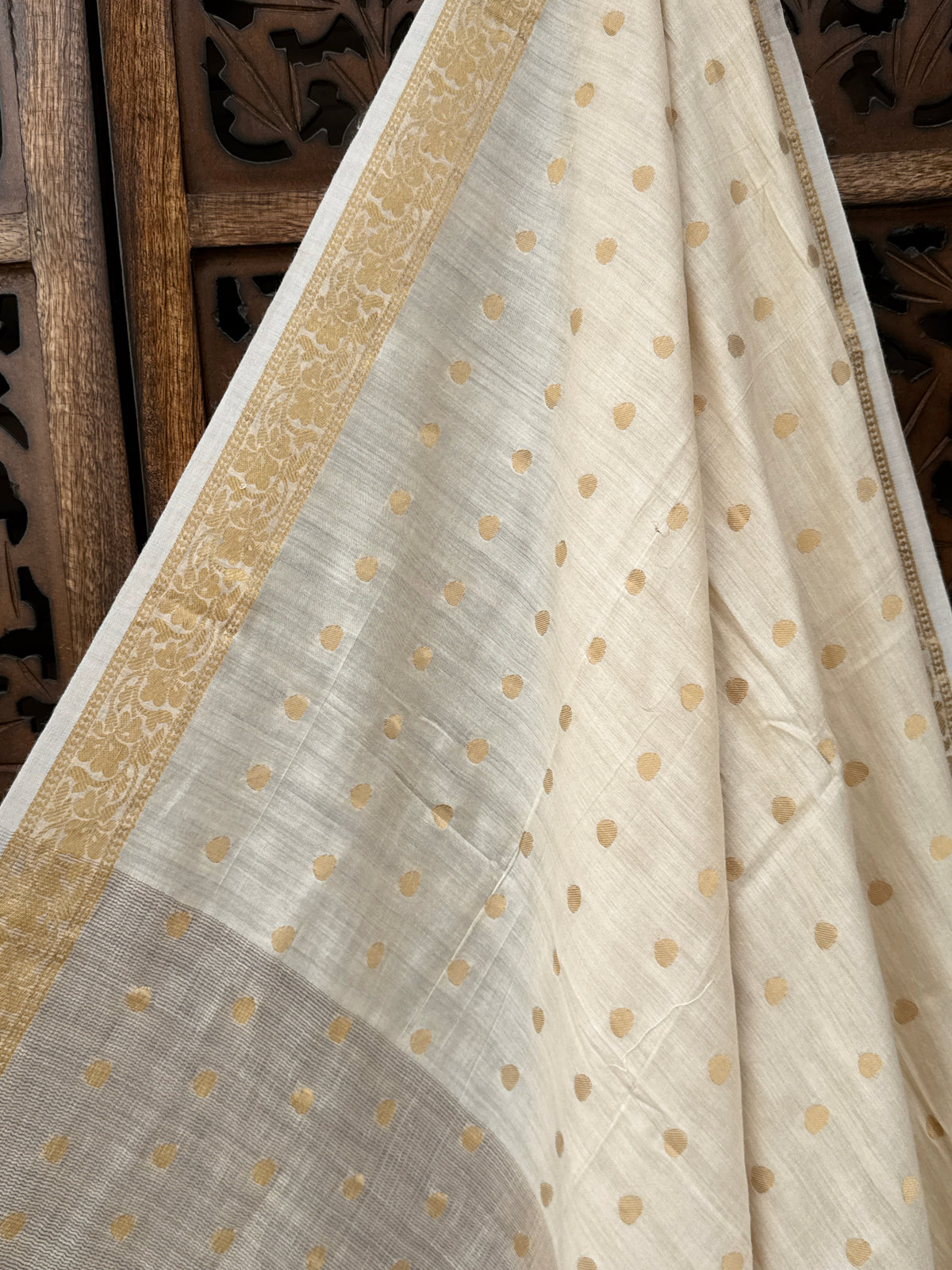 Handwoven Munga Silk Dupatta with Zari Butti & Ornate Borders