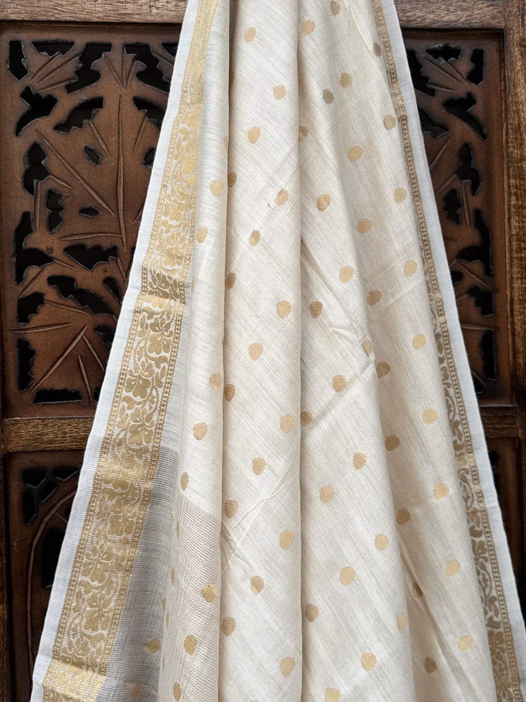 Handwoven Munga Silk Dupatta with Zari Butti & Ornate Borders
