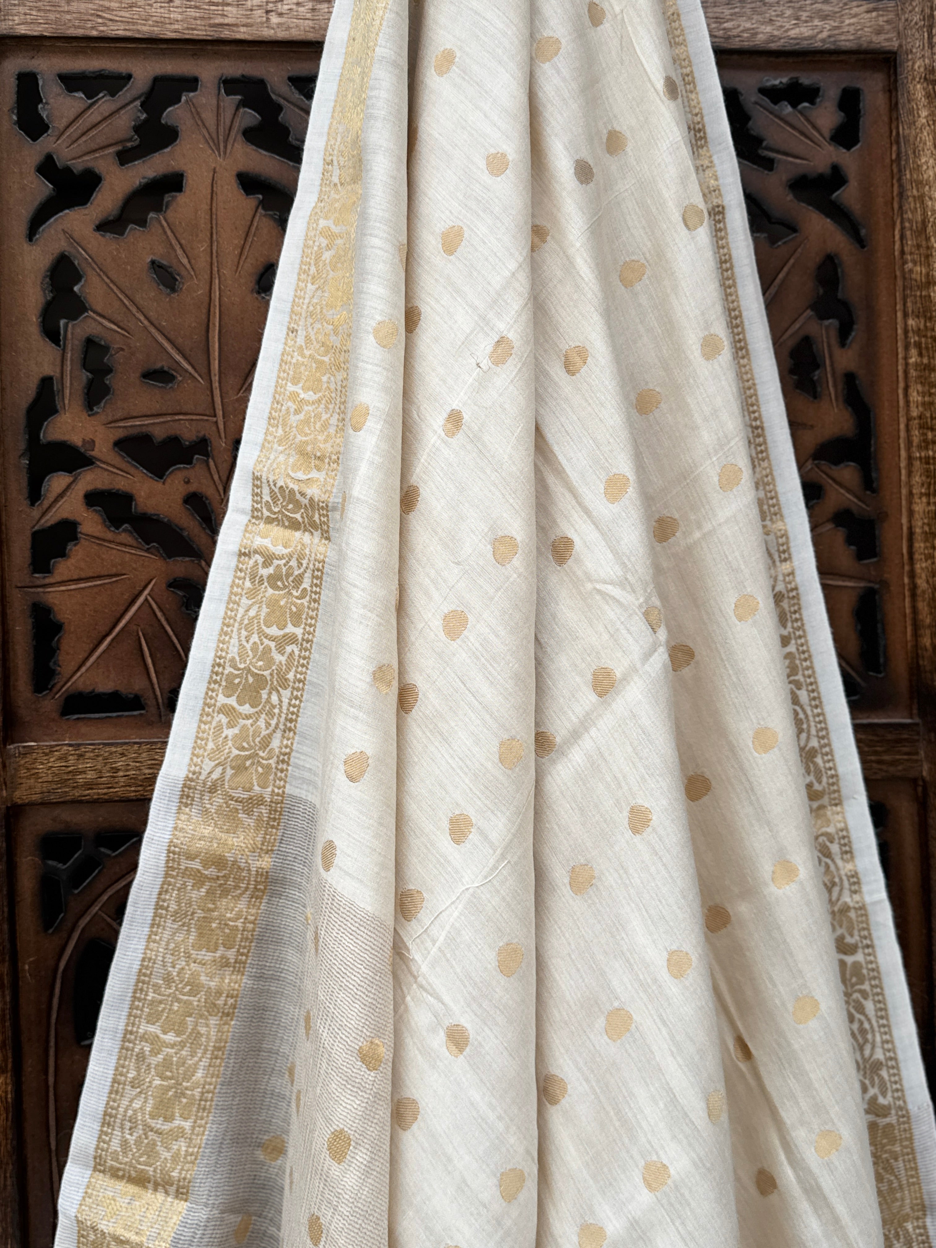 Handwoven Munga Silk Dupatta with Zari Butti & Ornate Borders