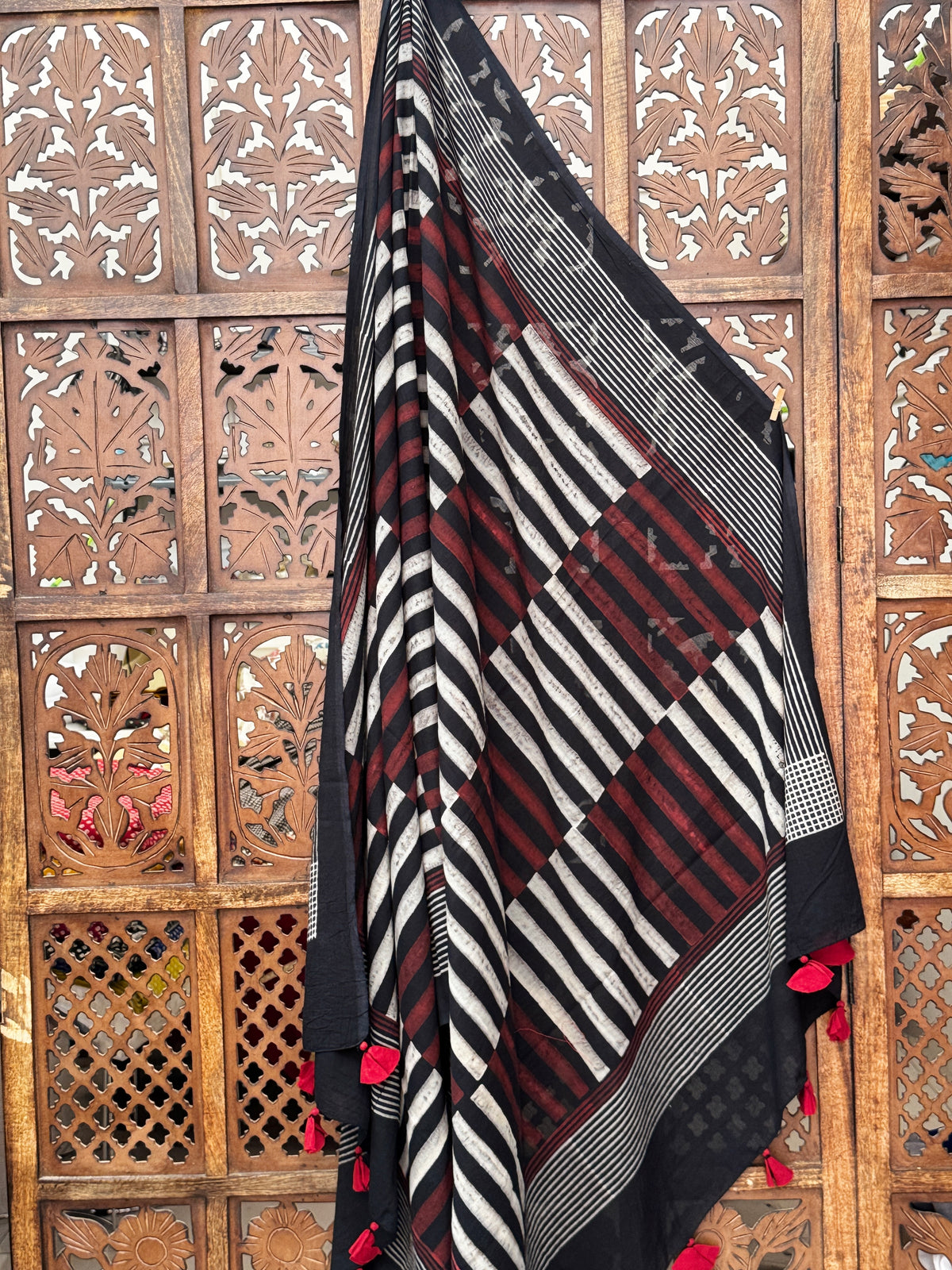 HANDBLOCK PRINTED COTTON AJRAKH DUPATTA