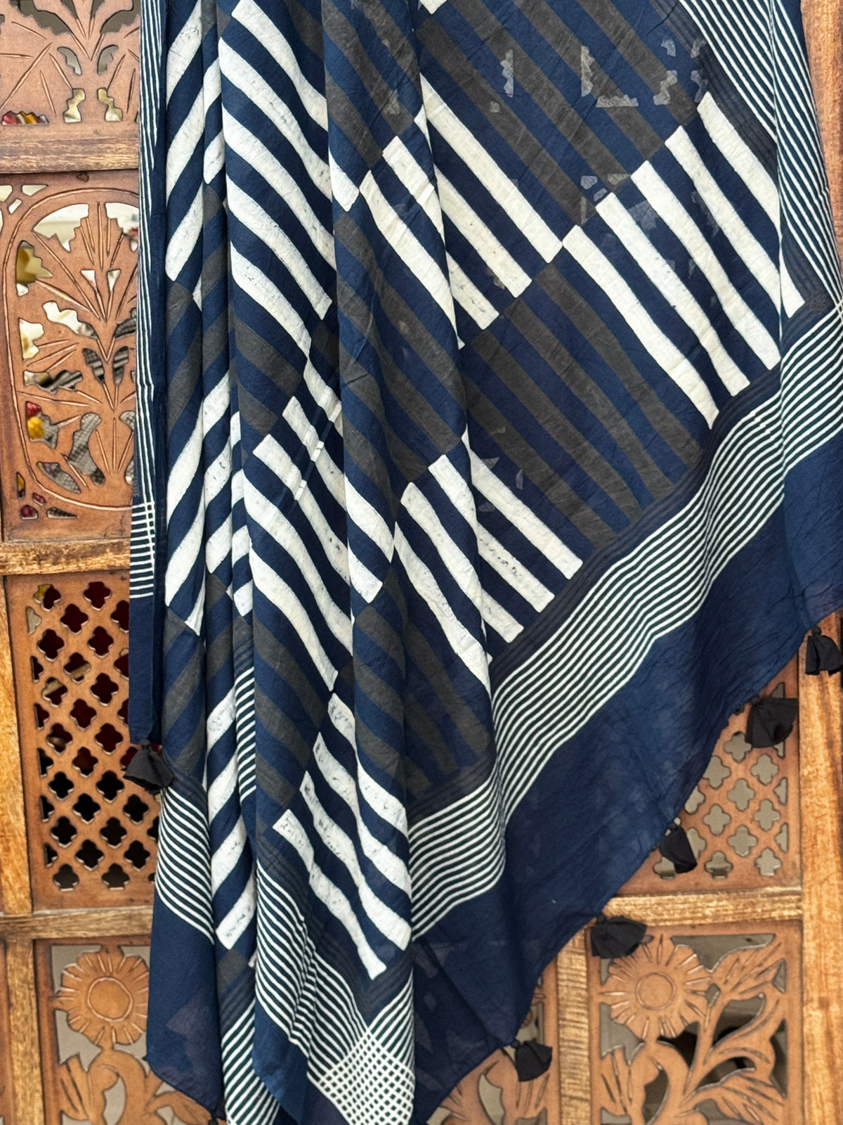 HANDBLOCK PRINTED COTTON AJRAKH DUPATTA