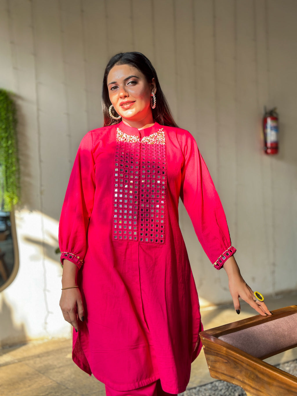 Fuschia Muse Hand-Woven Cotton Kurta Set with Linear Mirror Artistry-AABHALA COLLECTION HANDMADEAHOLIC BY MISHKA