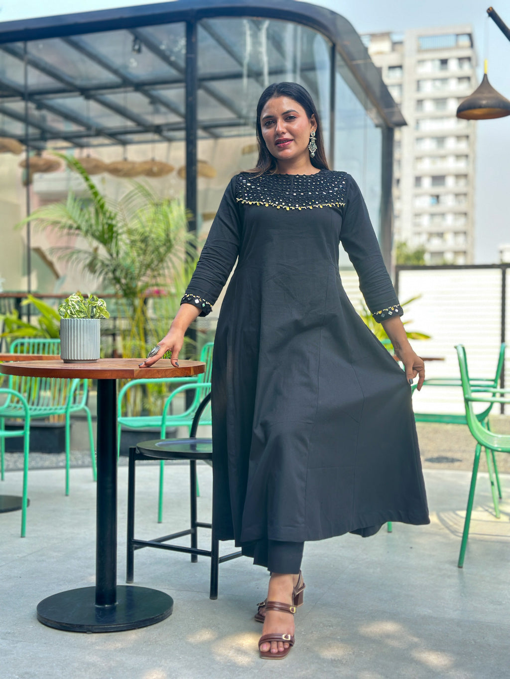 Midnight Mirror Hand-Woven Cotton Kurta & Straight Pant Set - AABHALA COLLECTION HANDMADEAHOLIC BY MISHKA
