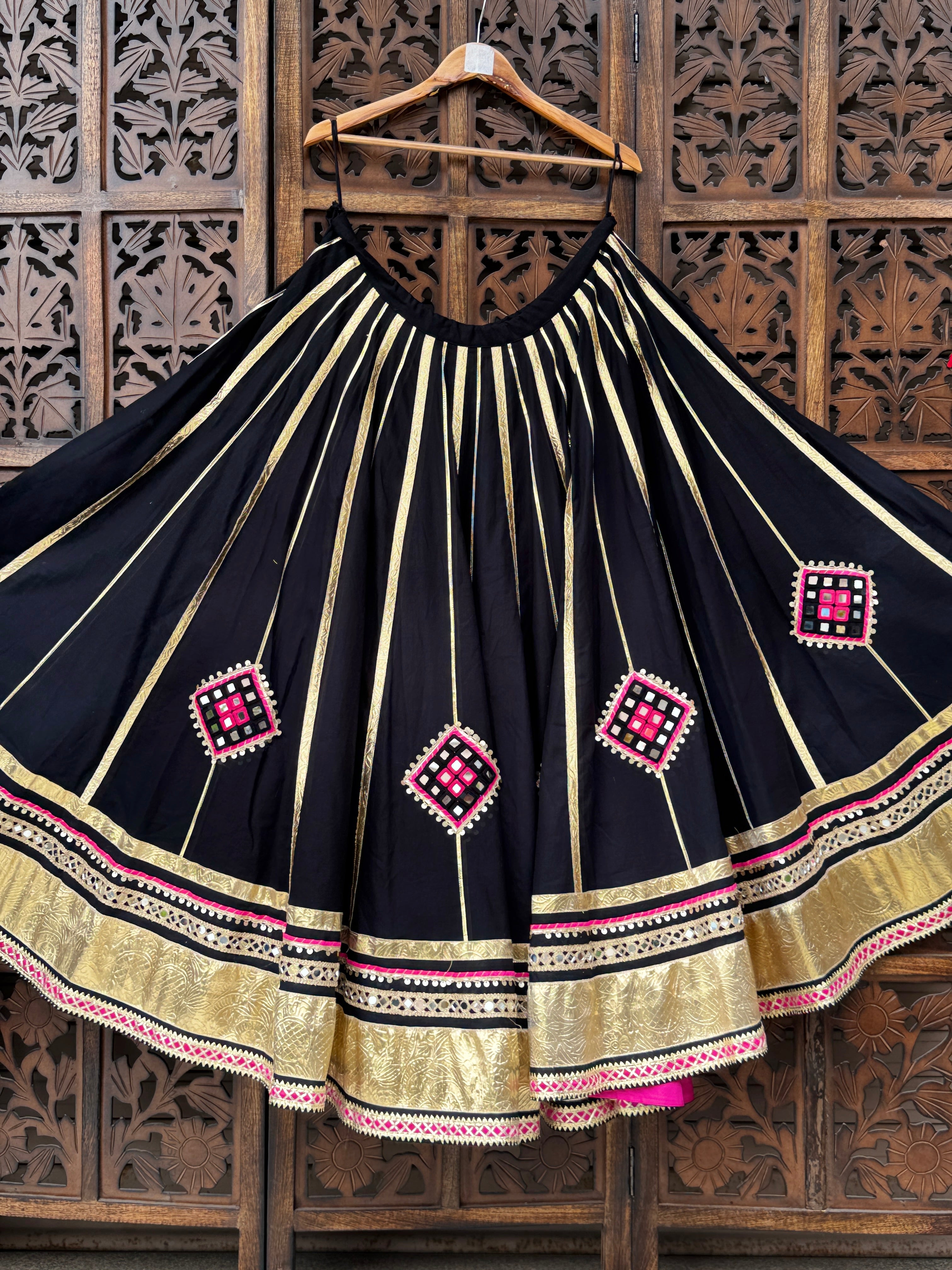 Navli Skirt Raas'26