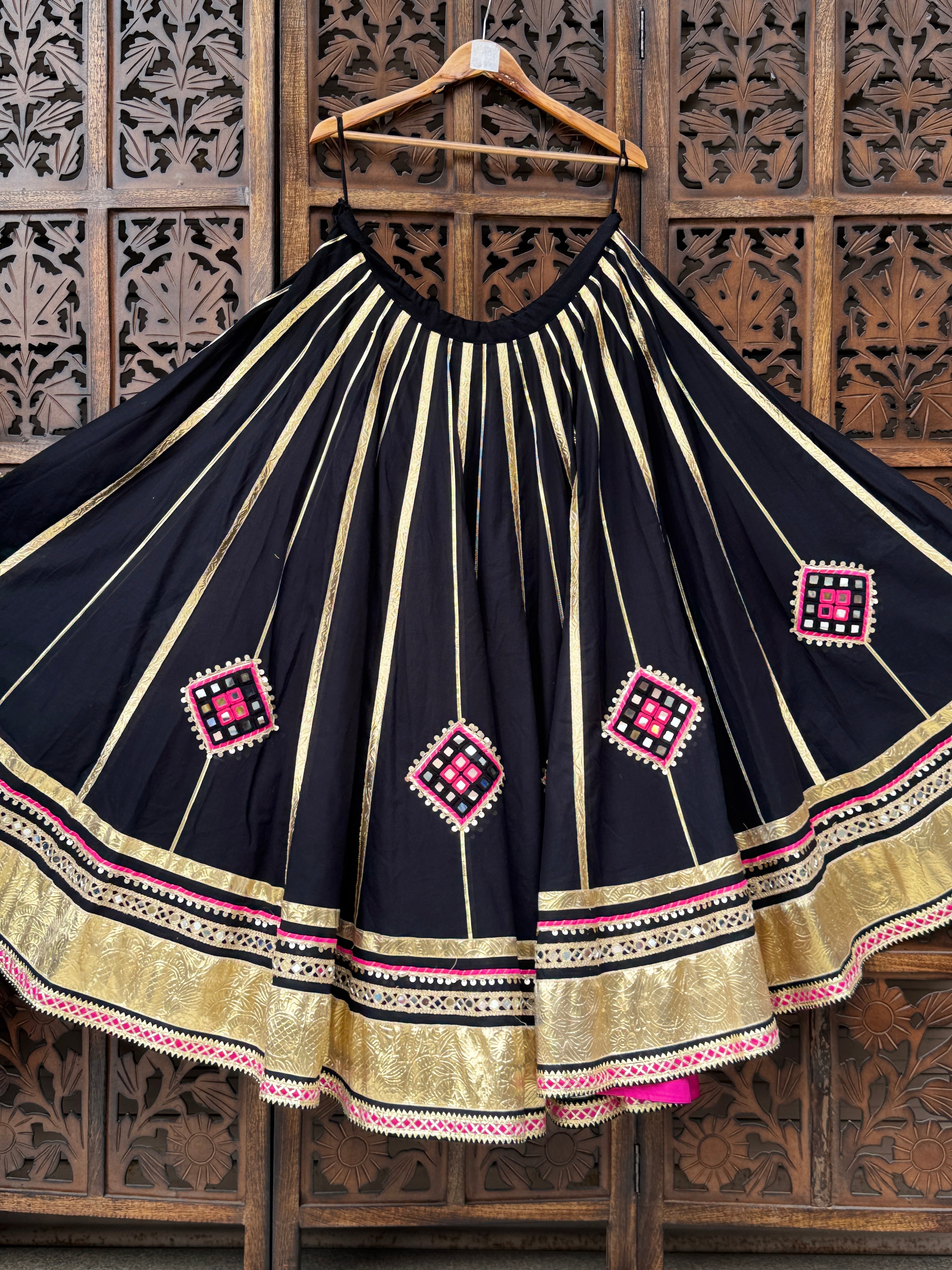 Navli Skirt Raas'26