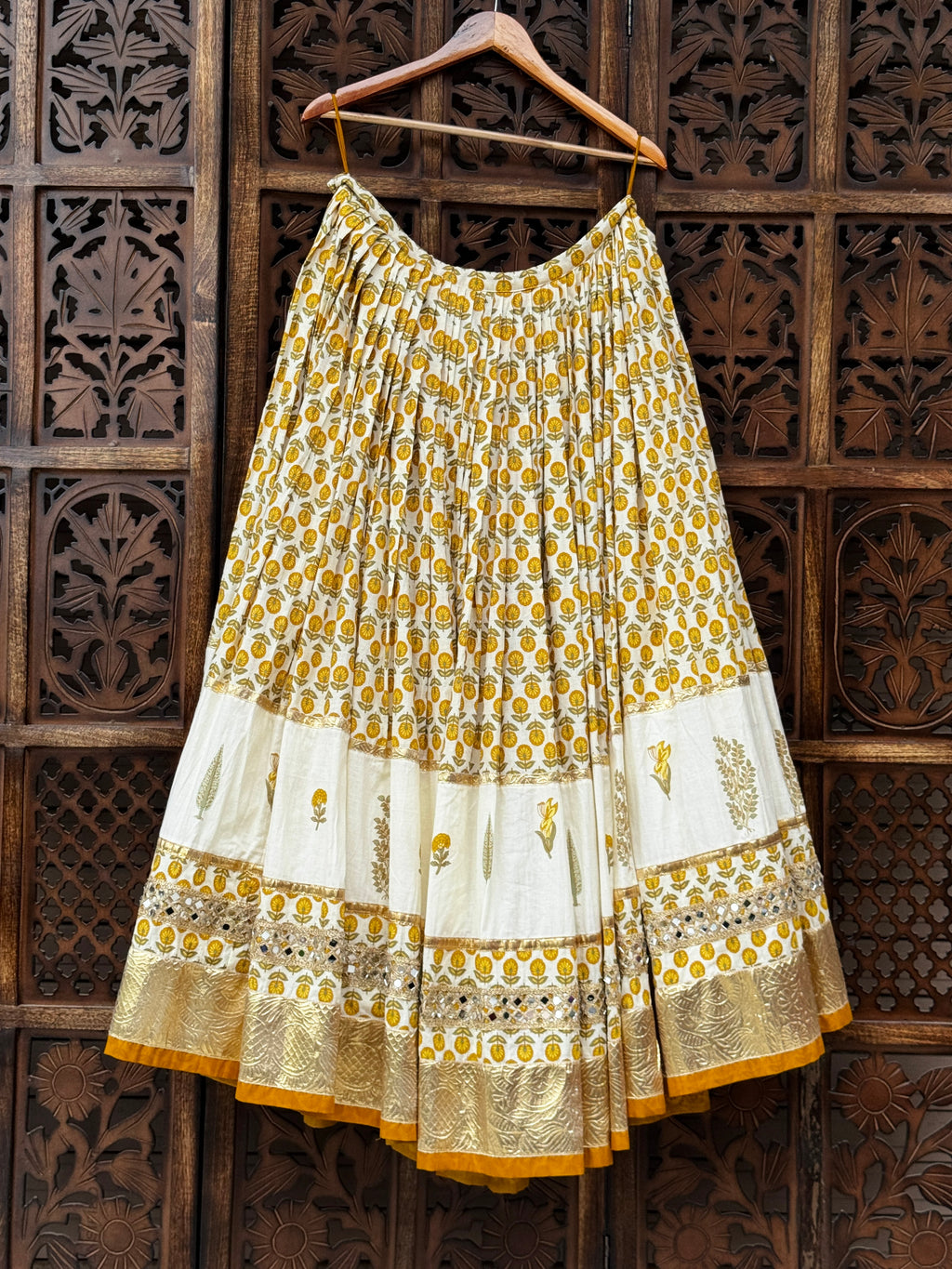 Kesudo Skirt Raas'26
