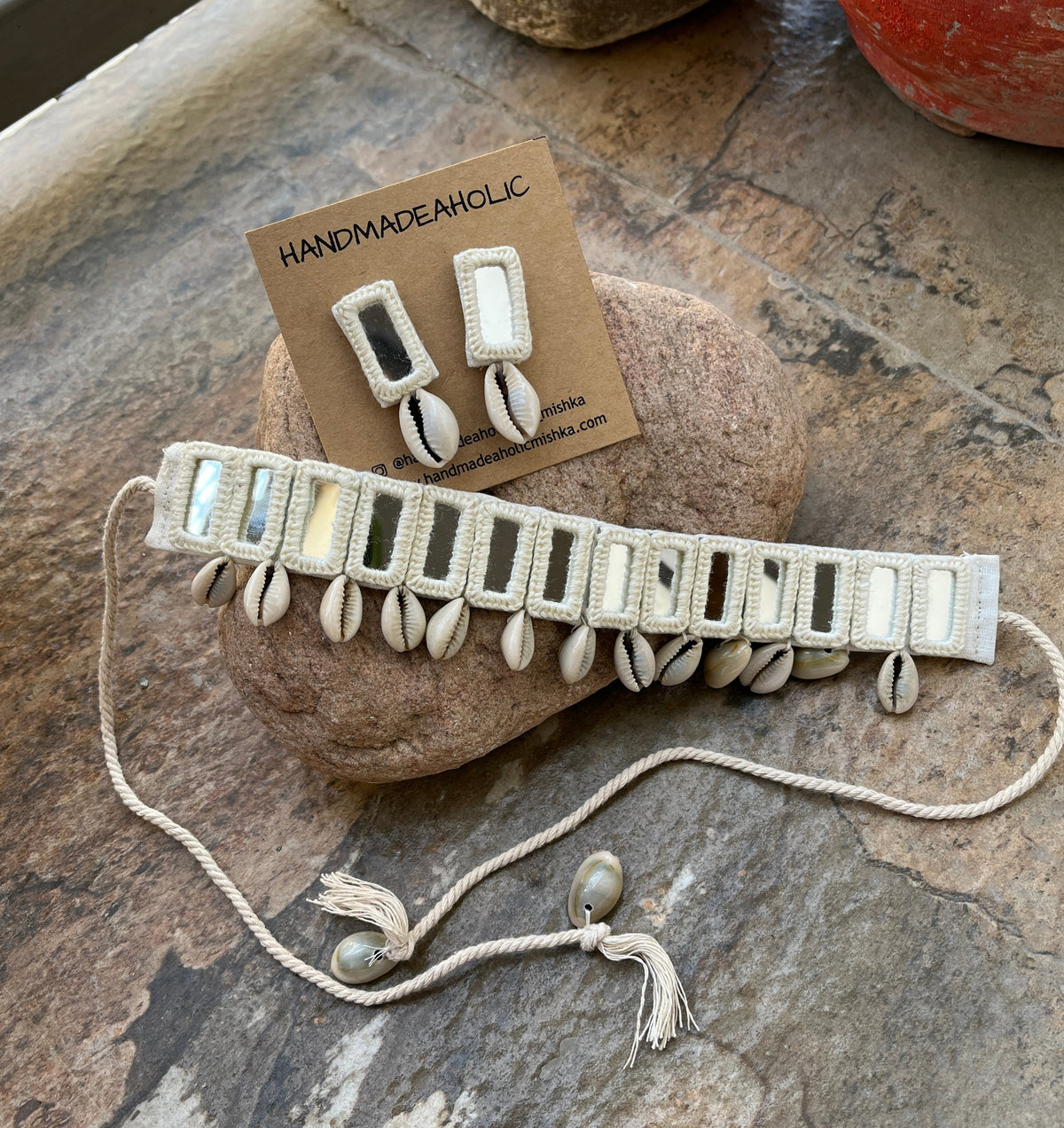 WHITE MIRROR NECKLACE HANDMADEAHOLIC BY MISHKA