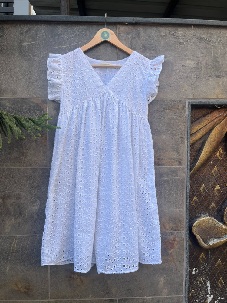 V NECK SCHIFFY WHITE SMOCK DRESS HANDMADEAHOLIC BY MISHKA