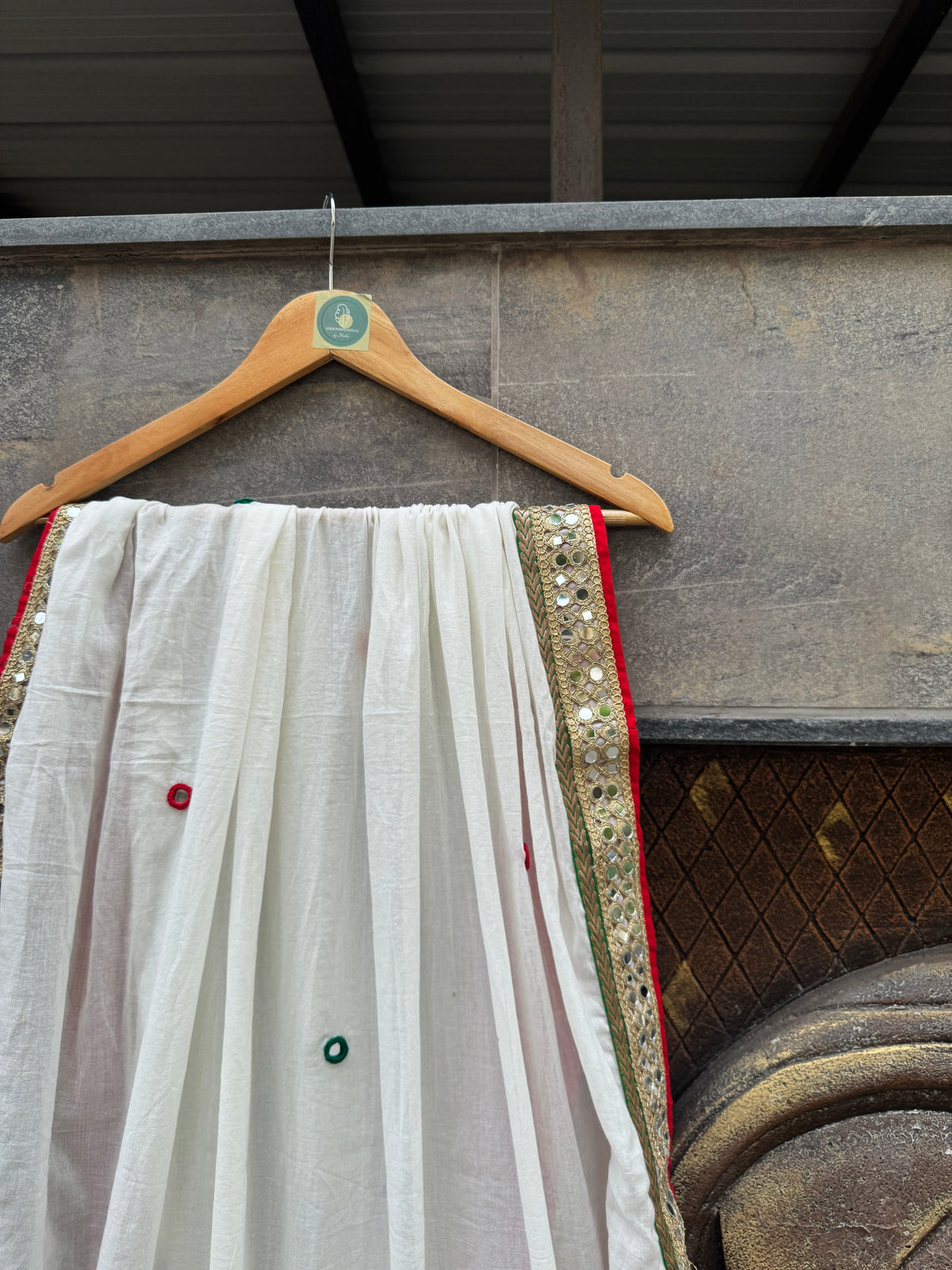 Off-White Varajana Dupatta HANDMADEAHOLIC BY MISHKA