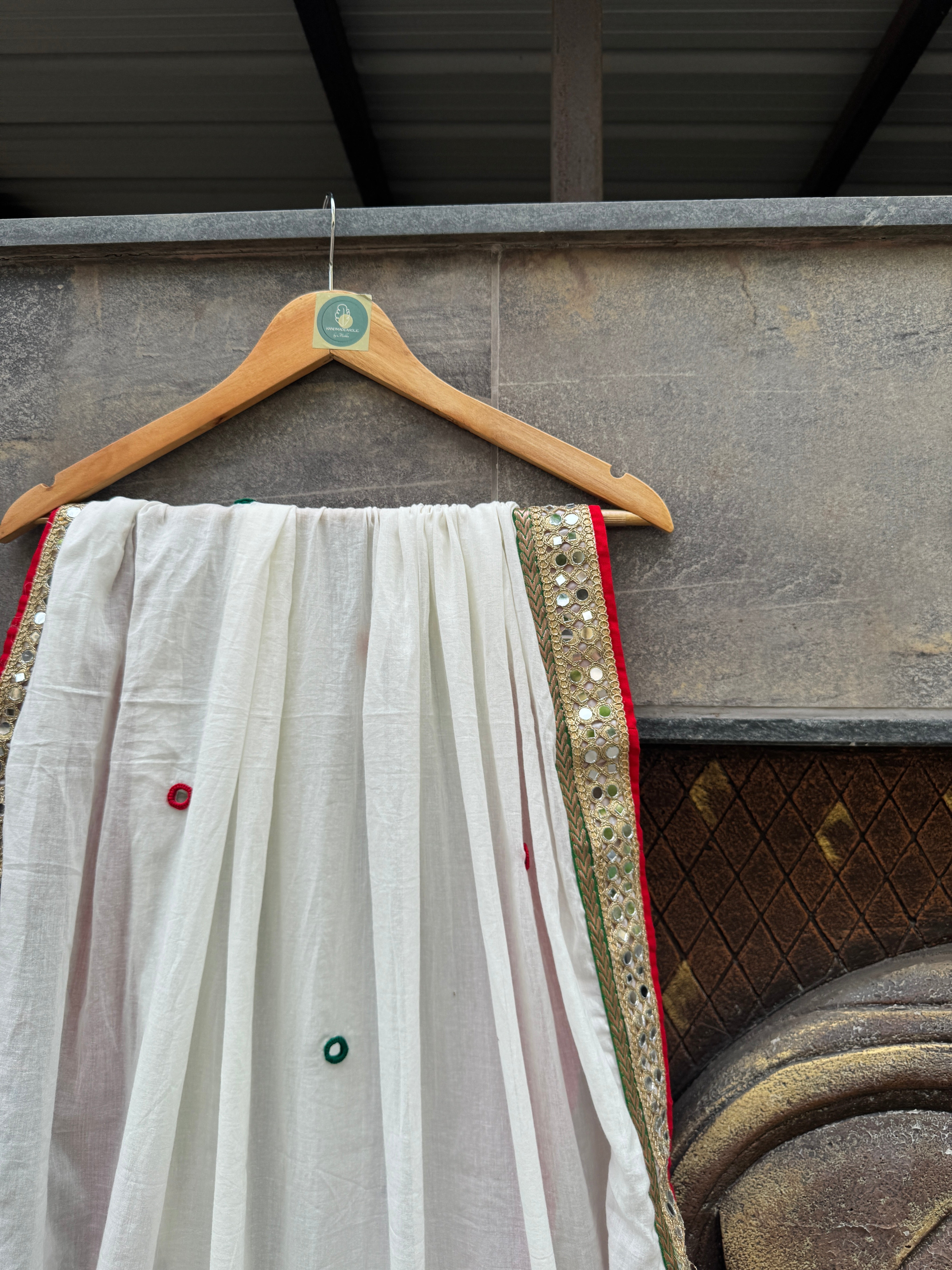 Off-White Varajana Dupatta HANDMADEAHOLIC BY MISHKA
