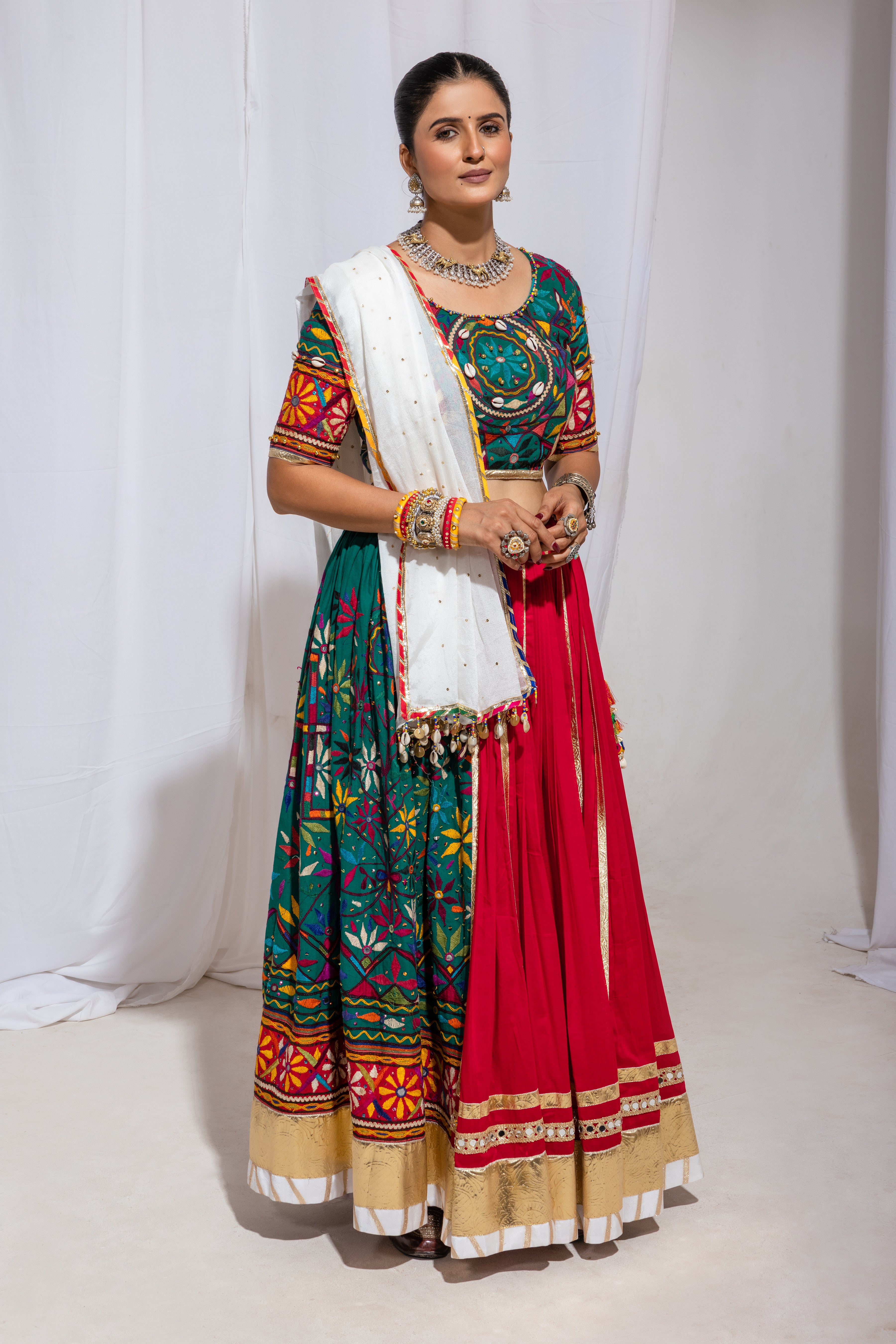 Meera Choli Raas'26
