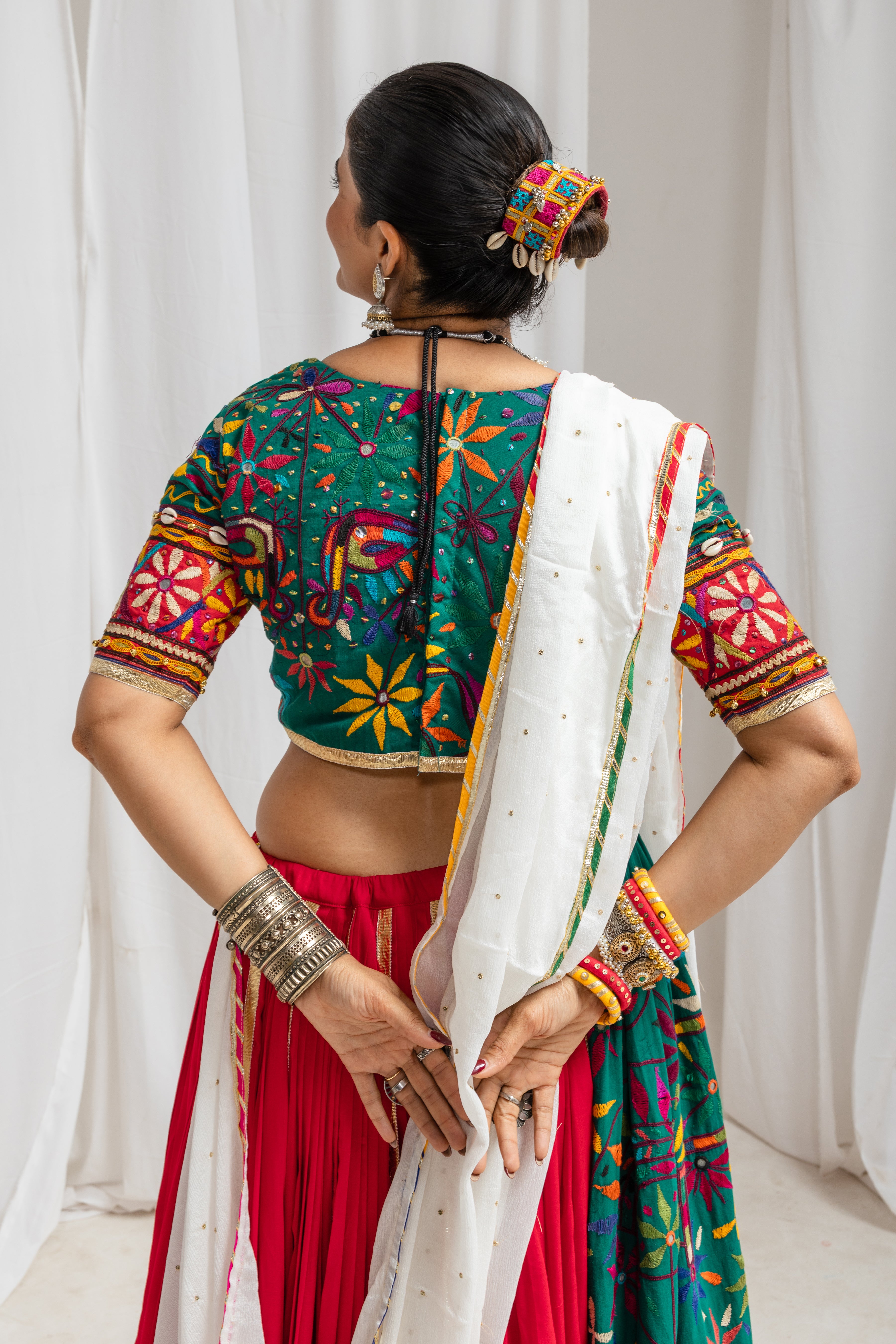 Meera Choli Raas'26
