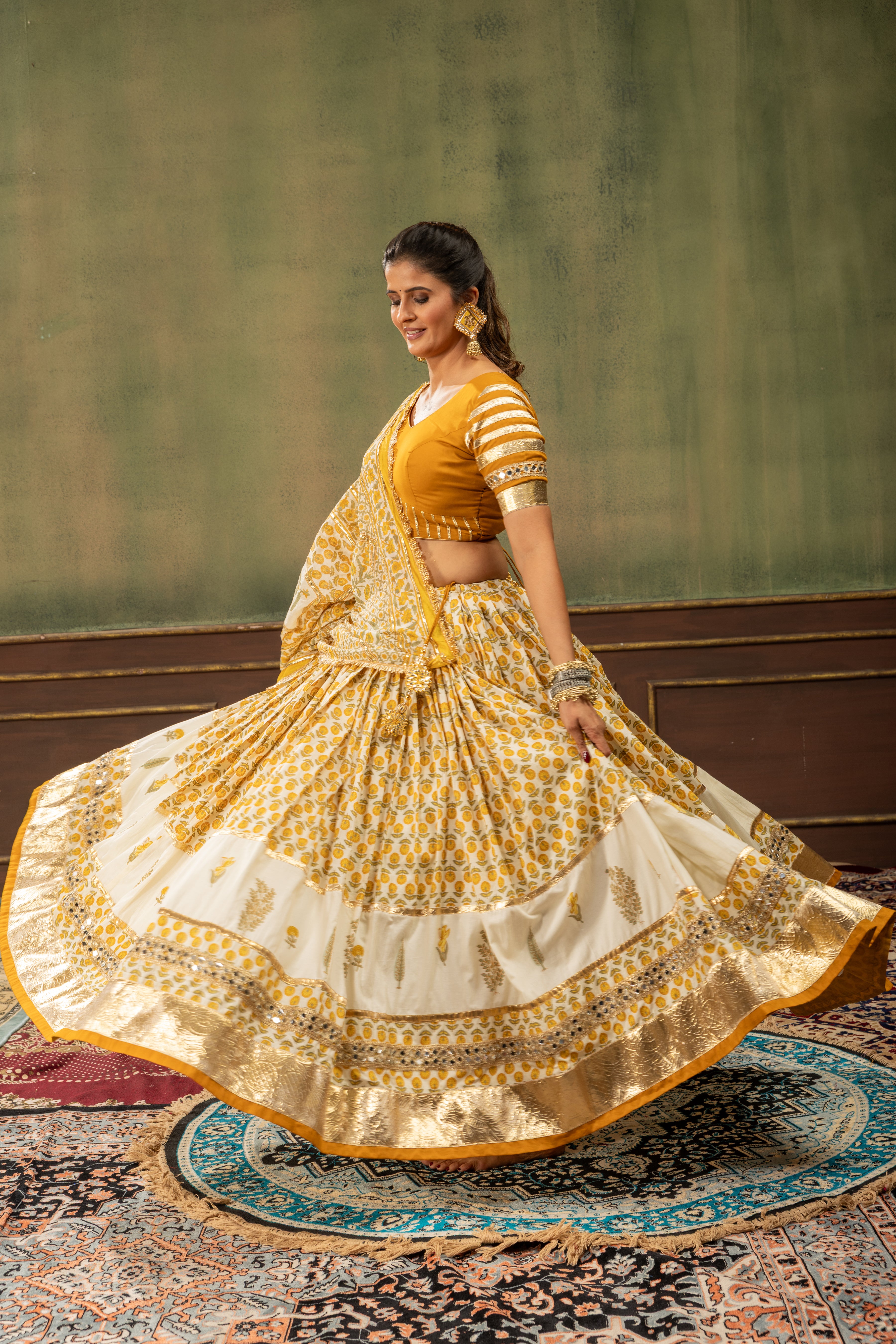 Kesudo Choli Raas'26