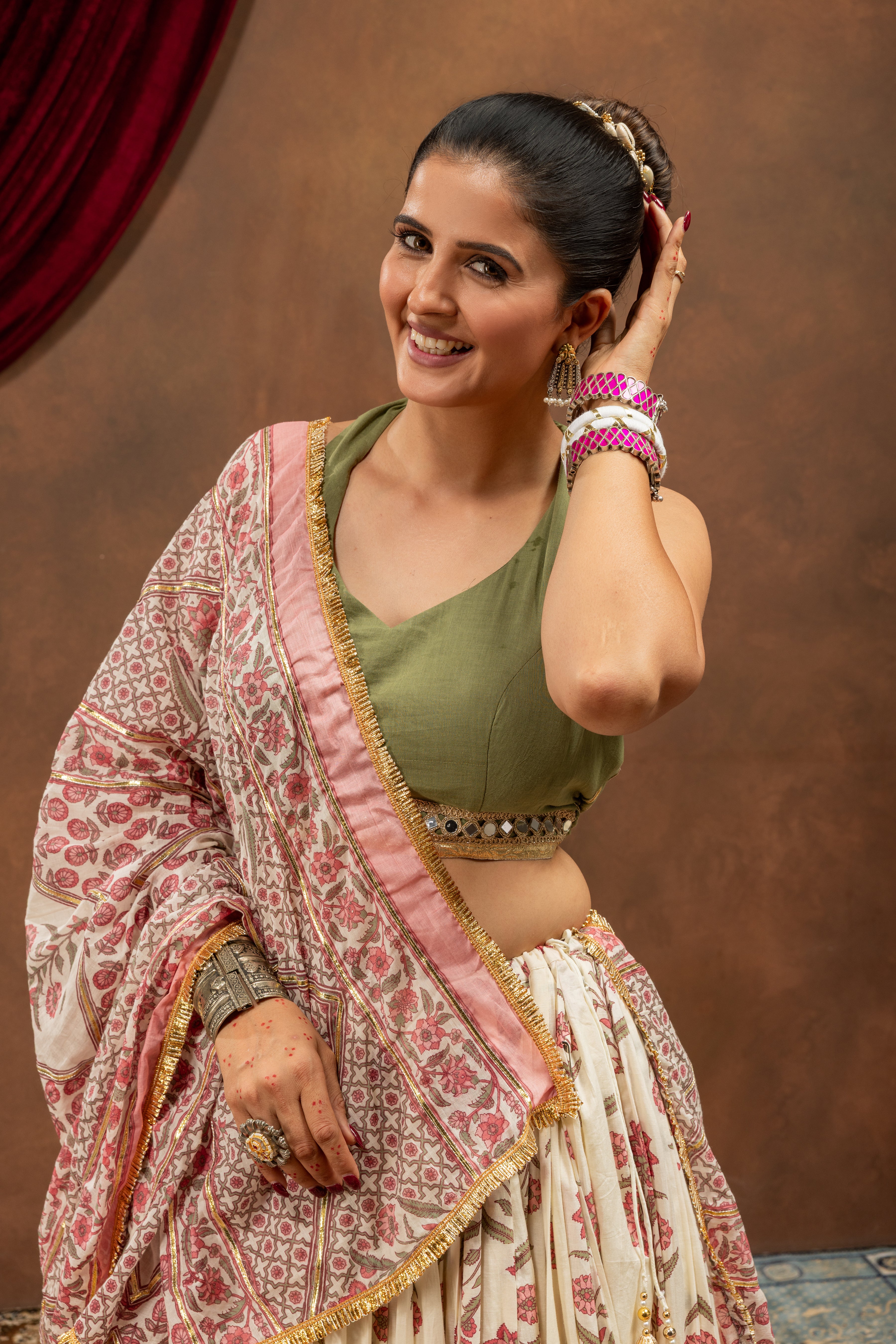 Kasumbi Choli Raas'26
