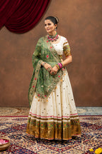 Aabhala Choli Raas'26